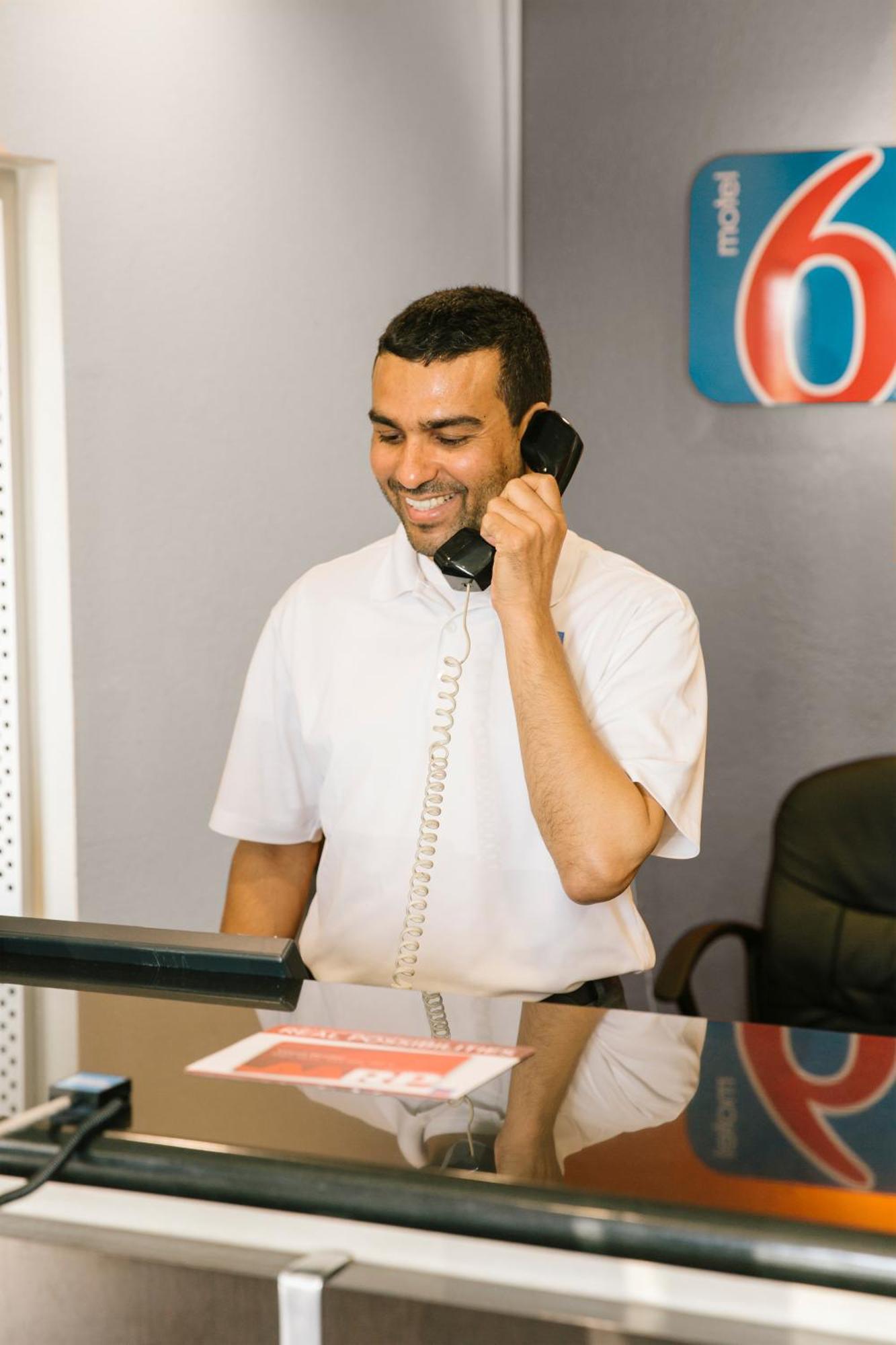Motel 6-New Stanton, Pa Ngoại thất bức ảnh