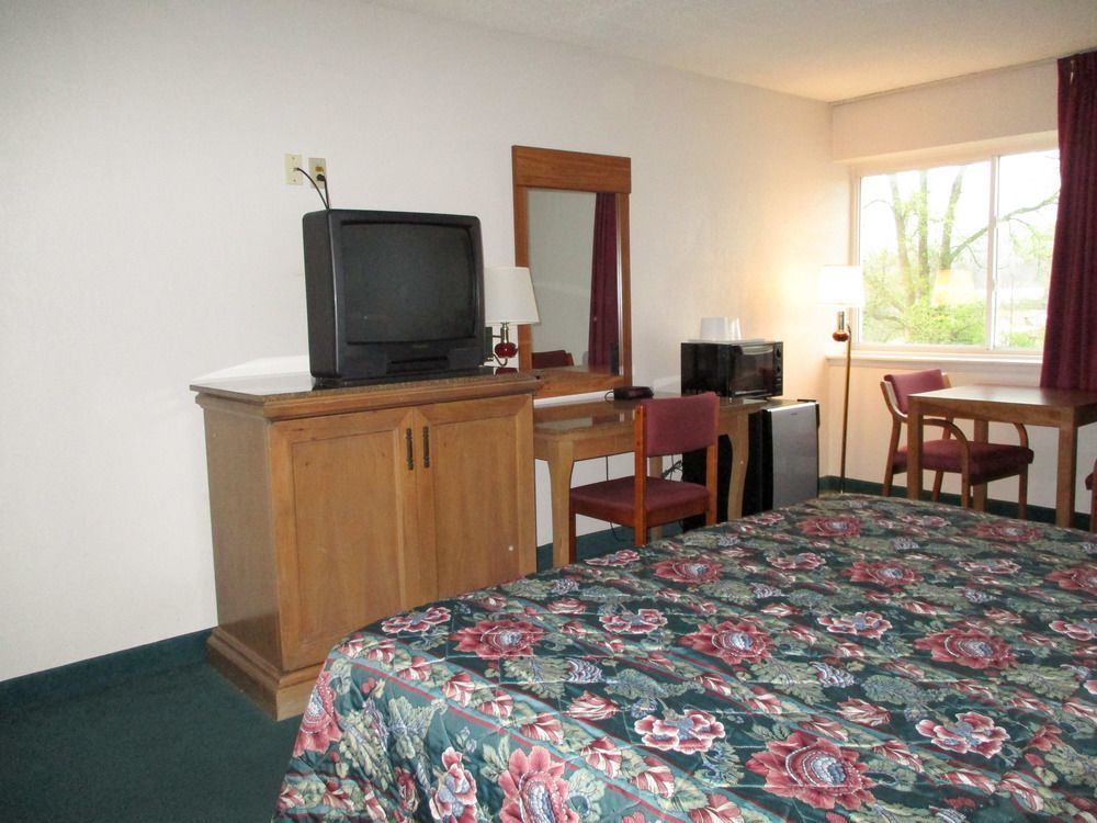 Motel 6-New Stanton, Pa Ngoại thất bức ảnh