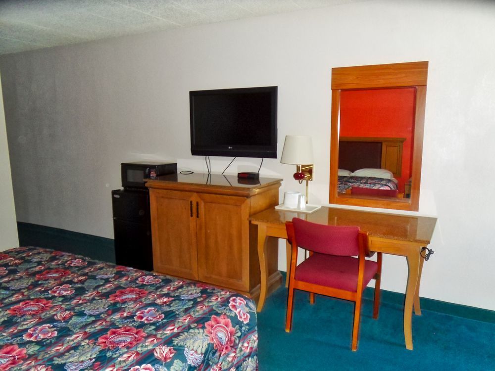 Motel 6-New Stanton, Pa Ngoại thất bức ảnh