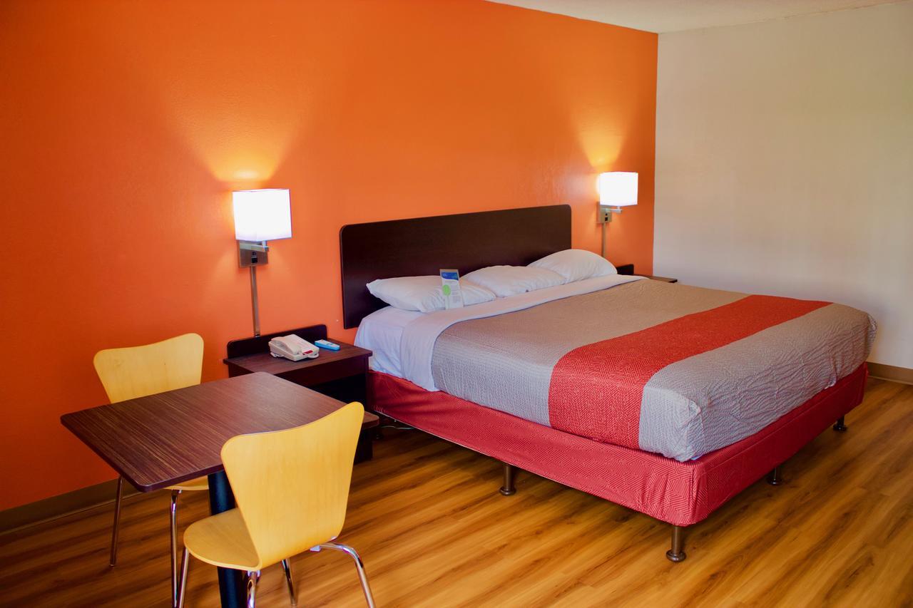 Motel 6-New Stanton, Pa Ngoại thất bức ảnh