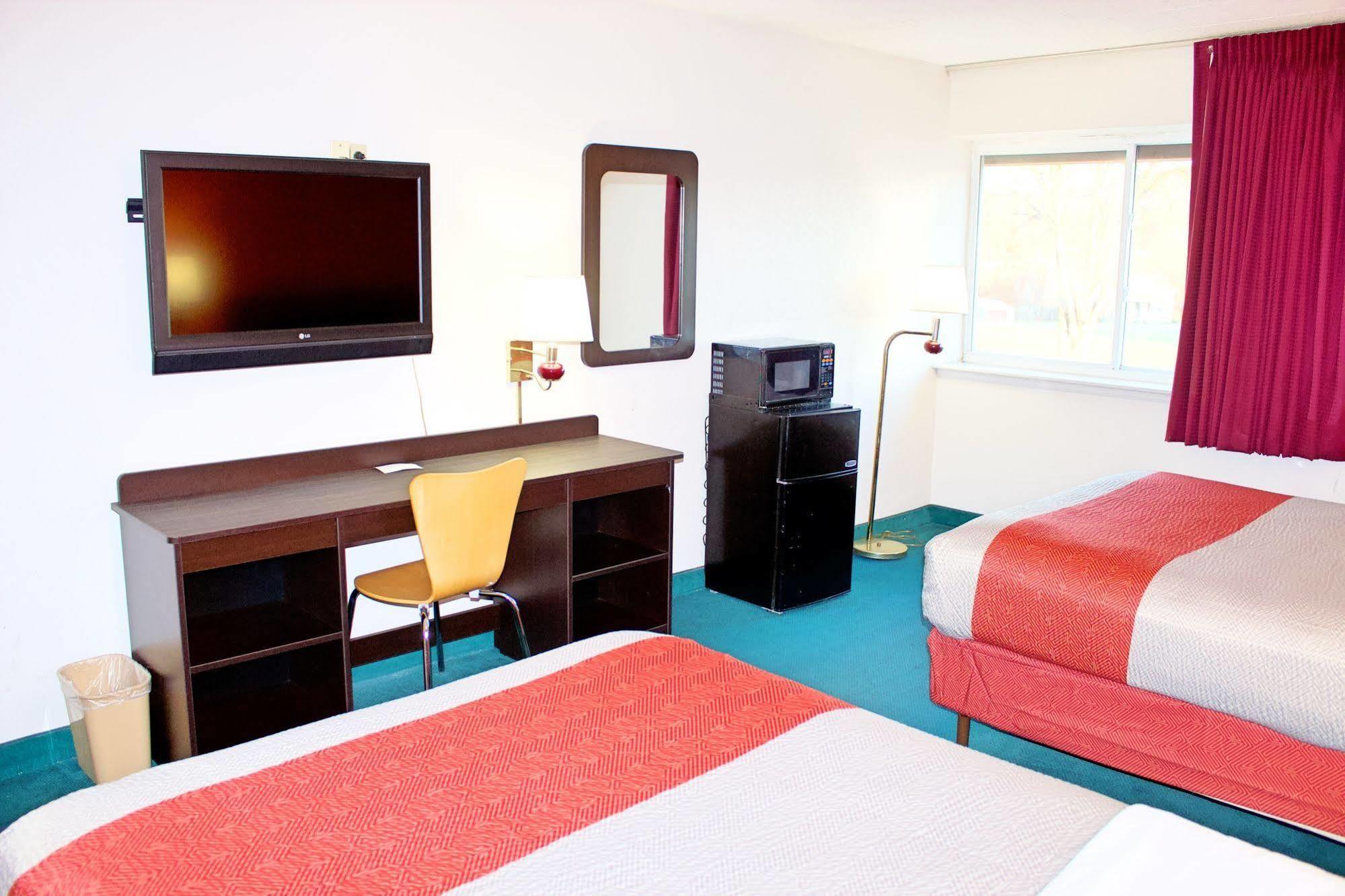 Motel 6-New Stanton, Pa Ngoại thất bức ảnh