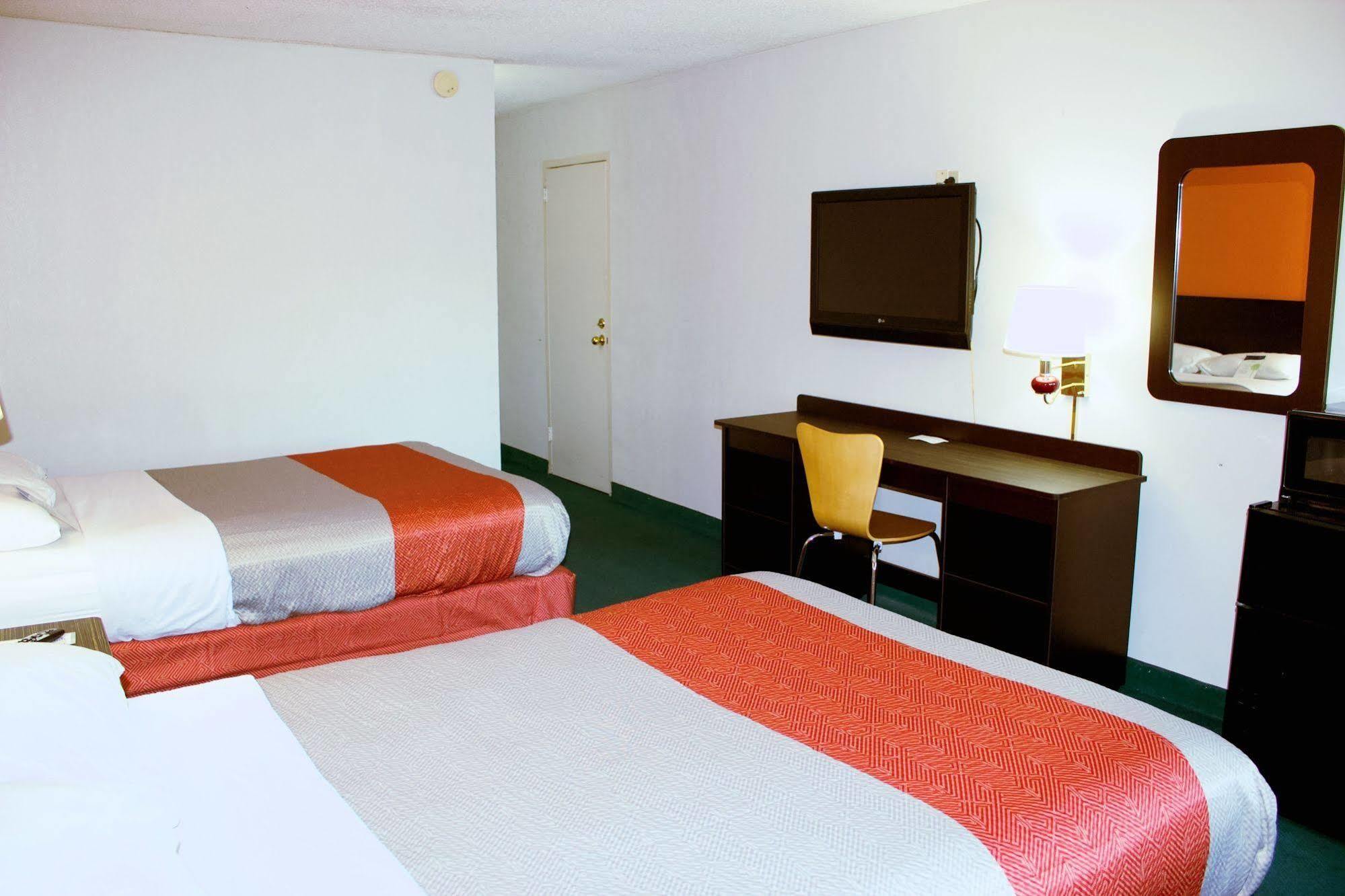 Motel 6-New Stanton, Pa Ngoại thất bức ảnh