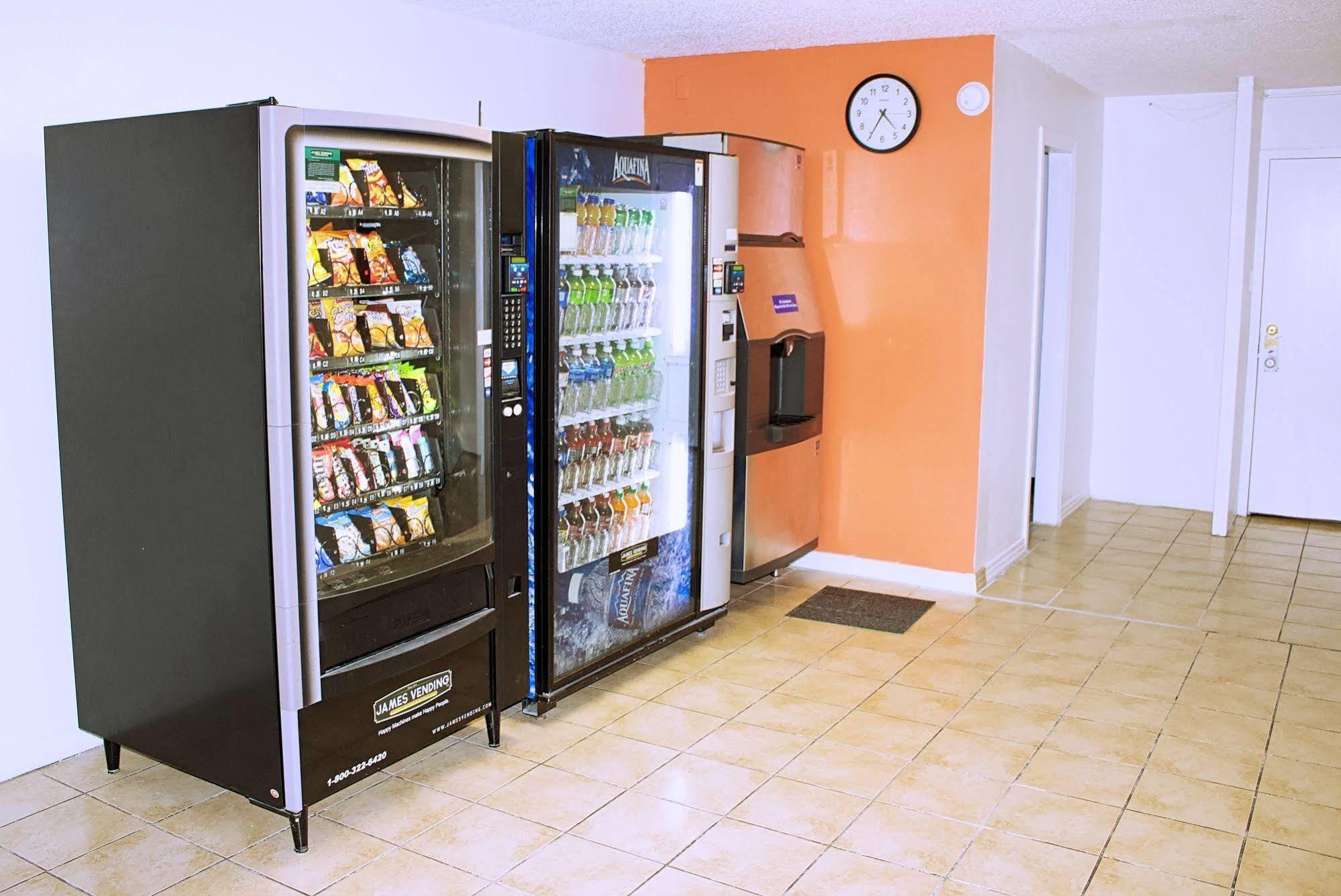 Motel 6-New Stanton, Pa Ngoại thất bức ảnh
