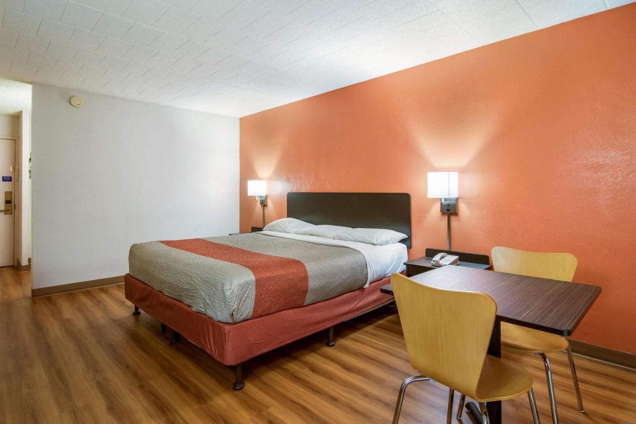Motel 6-New Stanton, Pa Ngoại thất bức ảnh